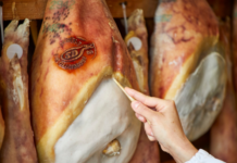 Prosciutto di San Daniele: un ecosistema DOP tra formazione, turismo e sviluppo del territorio