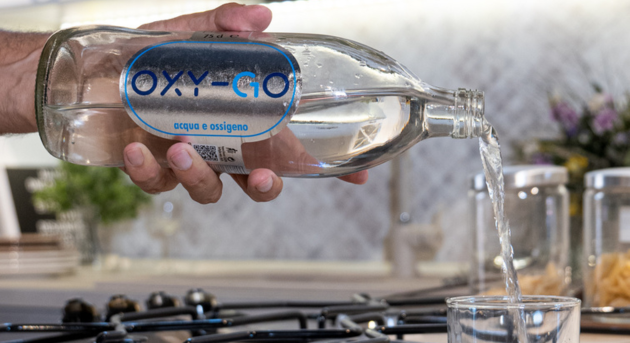 OXY_GO_acqua_iper_ossigenata_in_vetro_amplia_la_presenza_nel_canale_Horeca